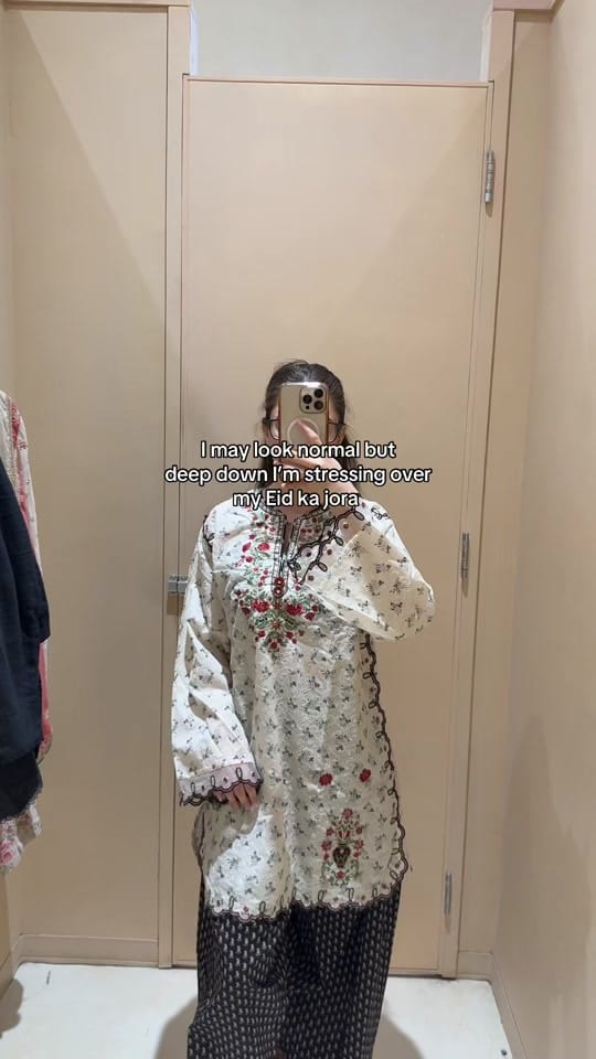 Post 1 by romesa on TikTok (video)