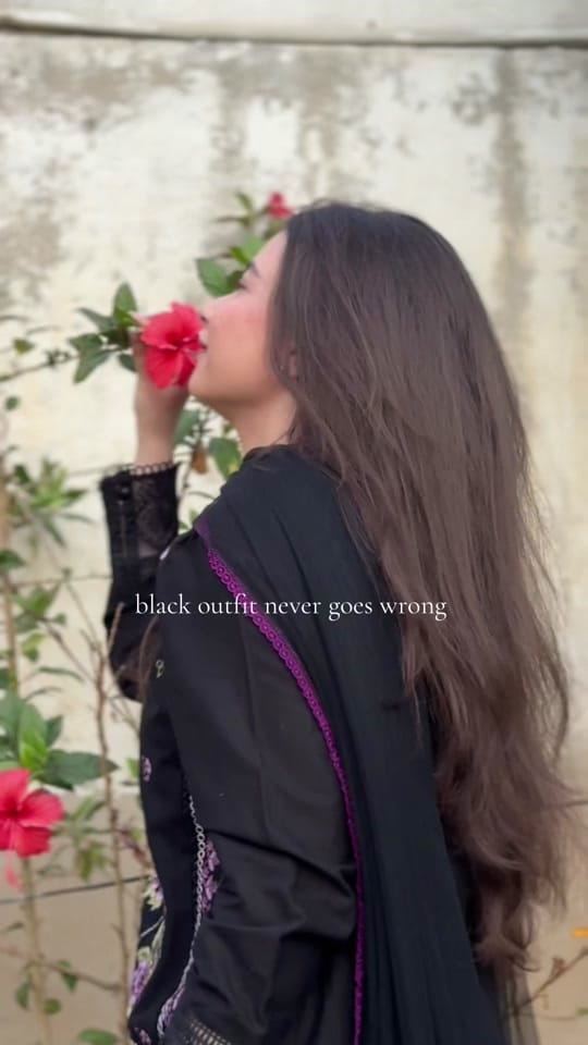 Post 4 by romesa on TikTok (video)