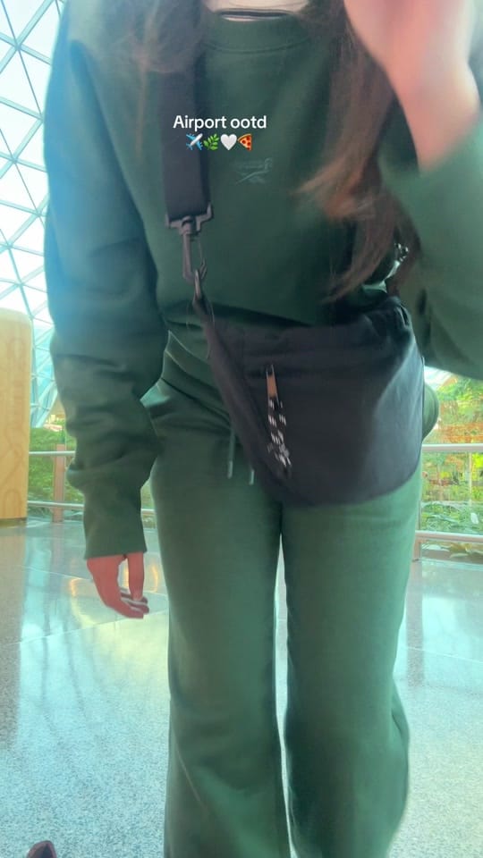 Post 8 by romesa on TikTok (video)