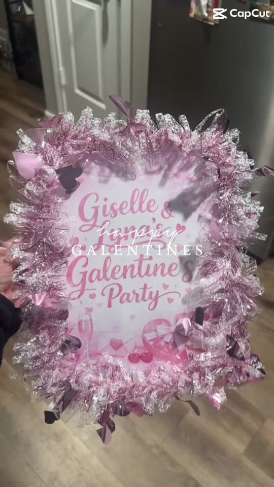 Post 2 by giselle_ovo on TikTok (video)
