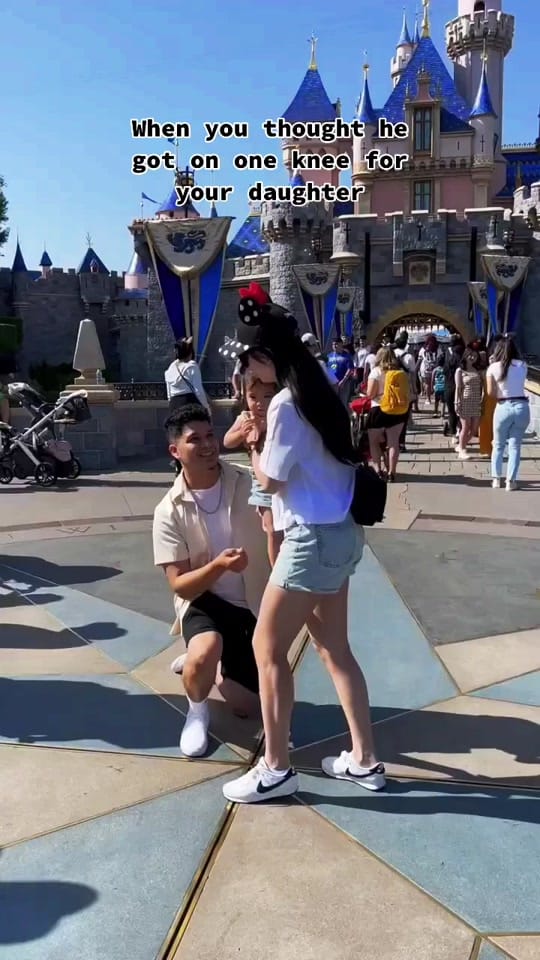 Post 10 by Natasha Vu on TikTok (video)