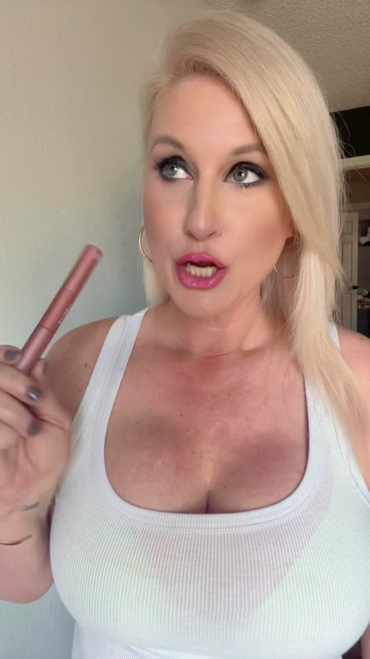 Post 6 by thejacksonvillechick on TikTok (video)