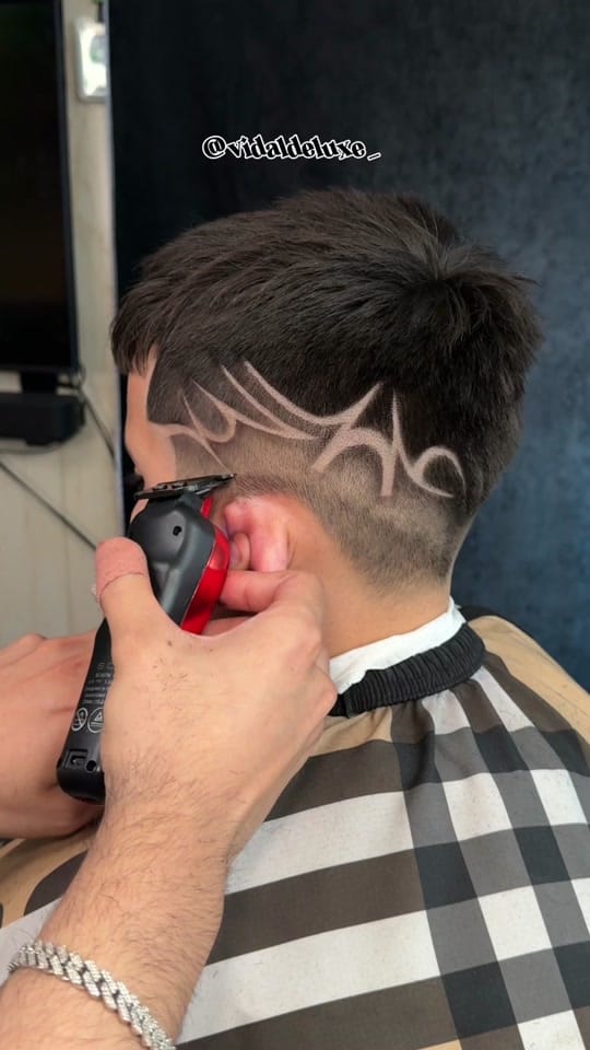 Post 4 by vidaldeluxe_ on TikTok (video)