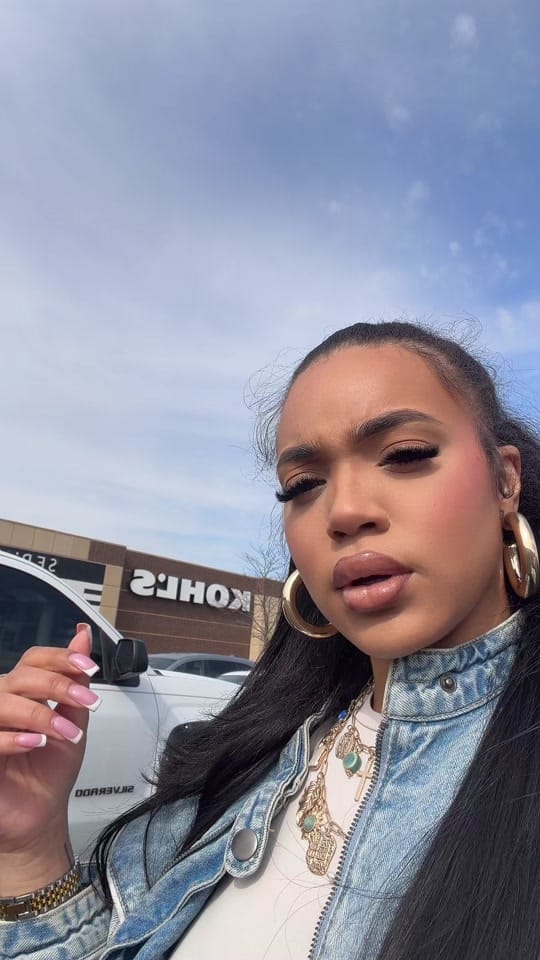 Post 8 by Destinee' Rose on TikTok (video)