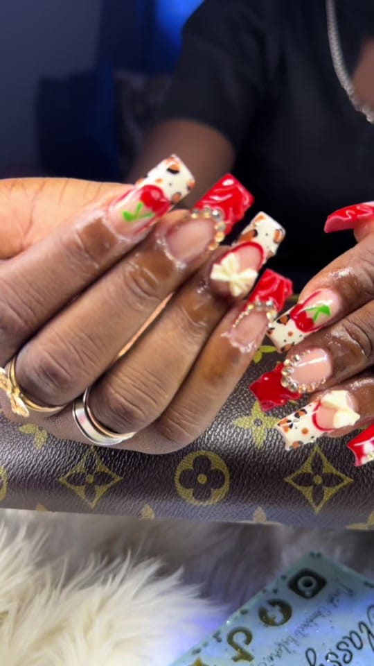 Post 6 by ClassyNailz on TikTok (video)