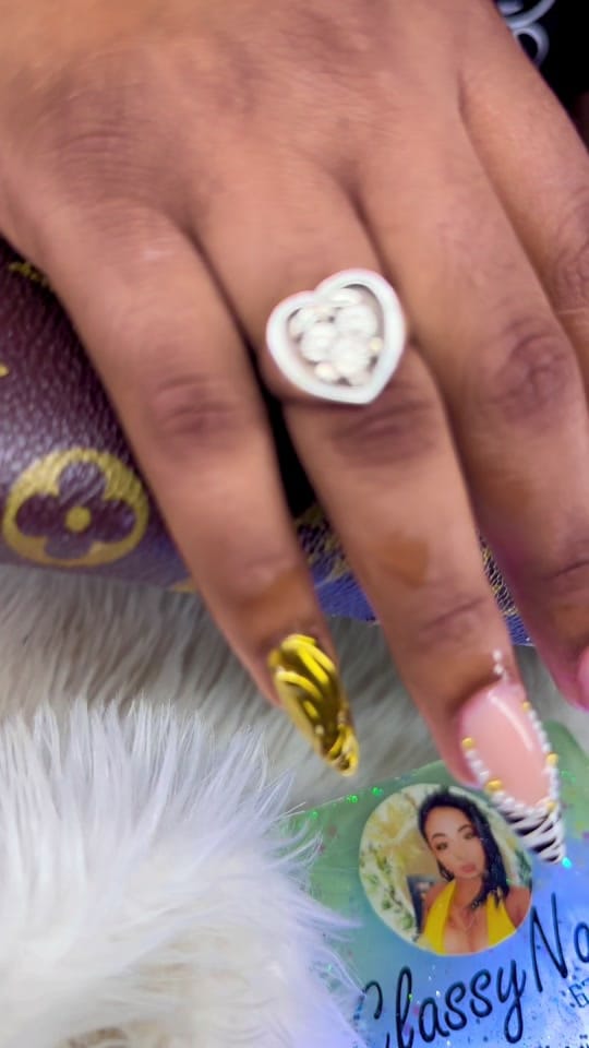 Post 8 by ClassyNailz on TikTok (video)