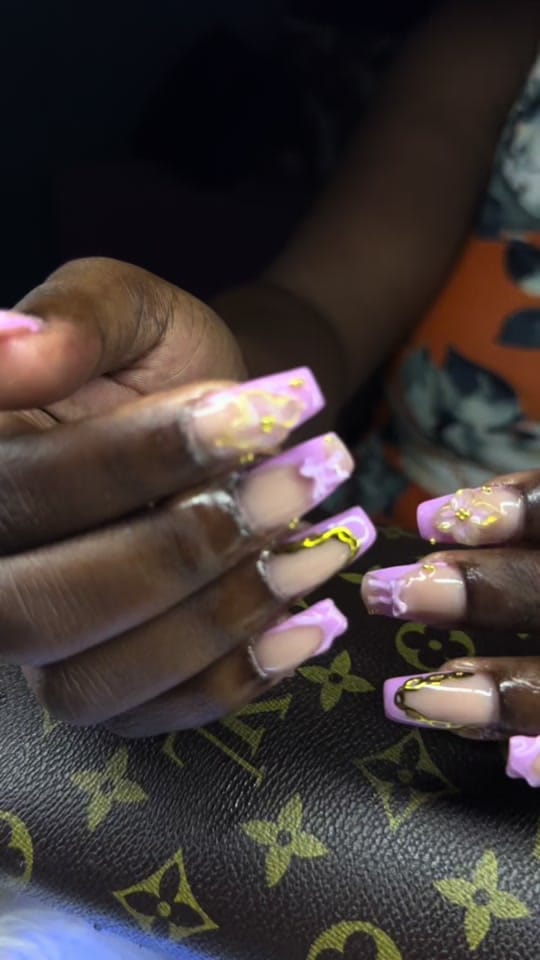 Post 5 by ClassyNailz on TikTok (video)