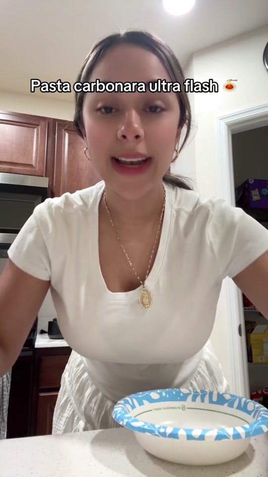 Post 8 by Natalia on TikTok (video)
