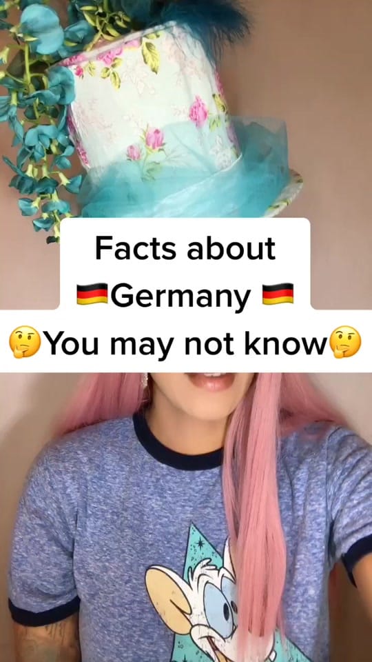 Post 8 by Melanie Sparklez on TikTok (video)