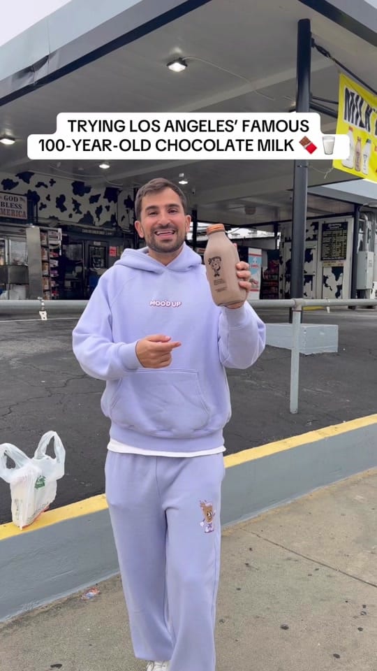 Post 5 by SnackEatingSnacks on TikTok (video)