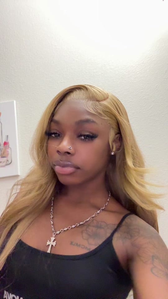 Post 3 by Please Say Da Barbie🫦 on TikTok (video)