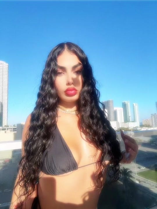 Post 2 by drea🌹 on TikTok (video)