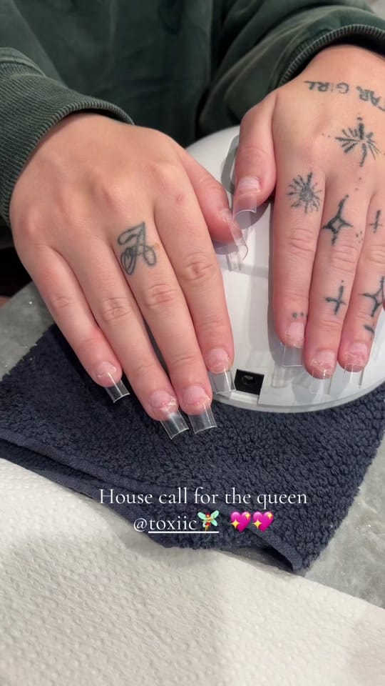 Post 9 by drea🌹 on TikTok (video)