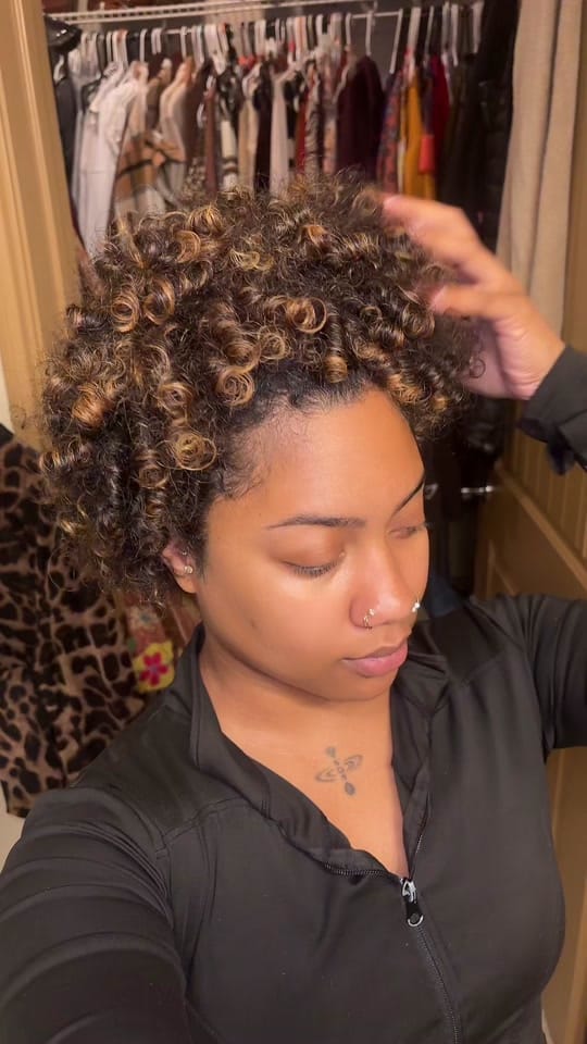 Post 8 by curlybeviie on TikTok (video)