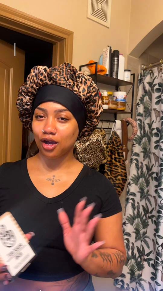 Post 6 by curlybeviie on TikTok (video)