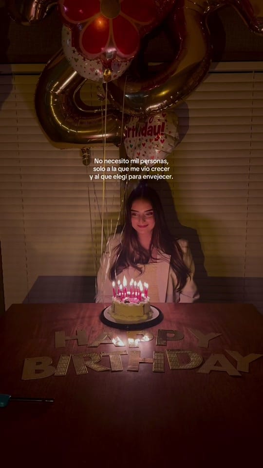 Post 2 by Victoria Magaña on TikTok (video)