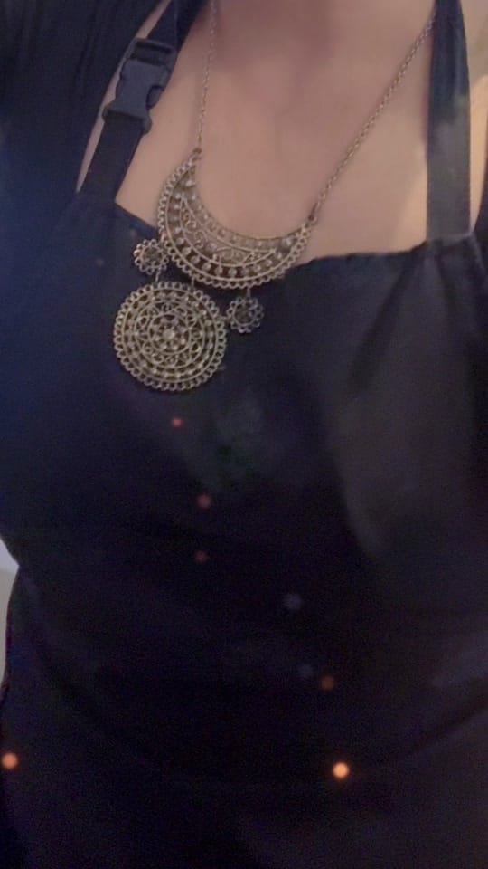 Post 10 by Hair Artist Aurora Theresa on TikTok (video)