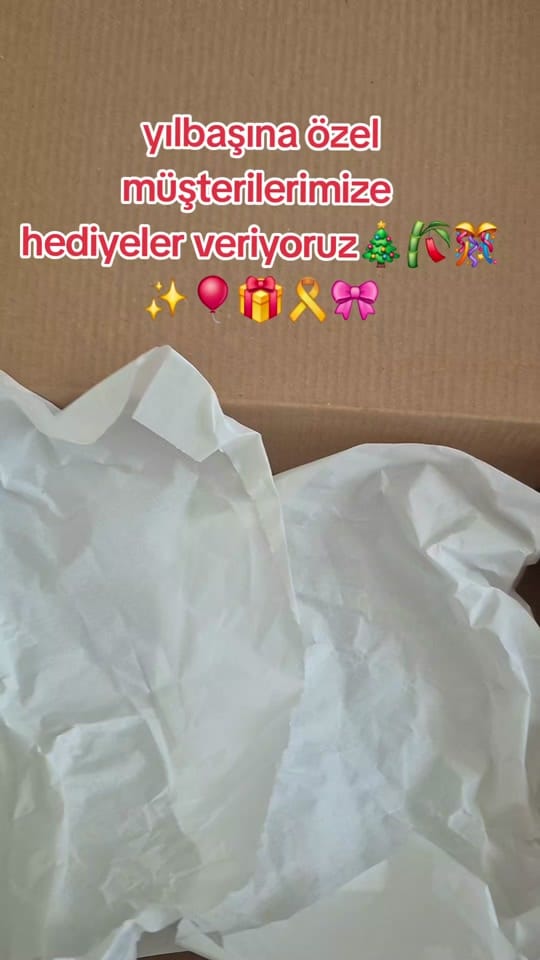 Post 3 by lina_noir_cosmetic on TikTok (video)