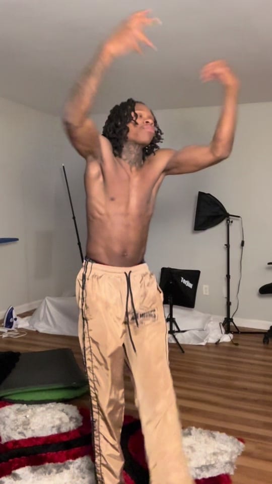Post 5 by STICHYYYYYYYY!!!! on TikTok (video)