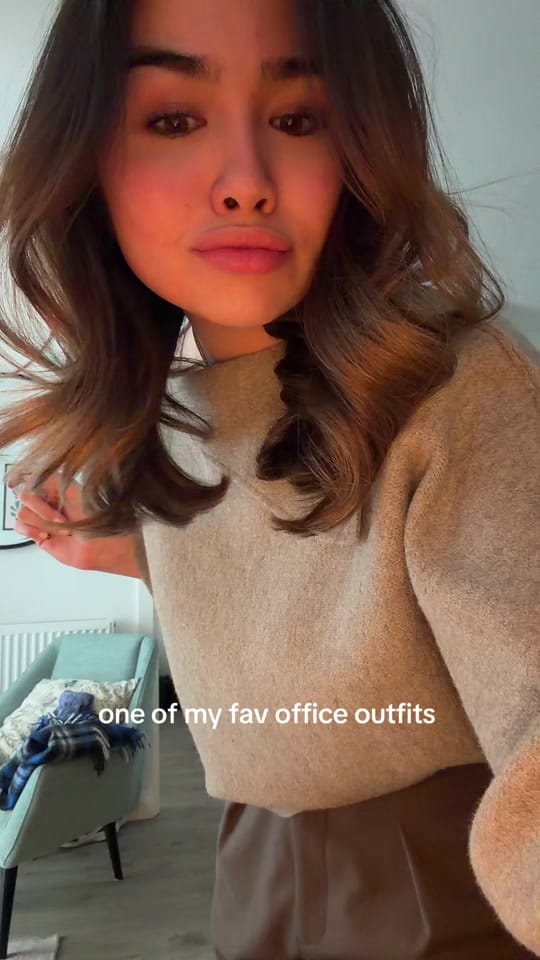 Post 2 by - rhi 💌 on TikTok (video)