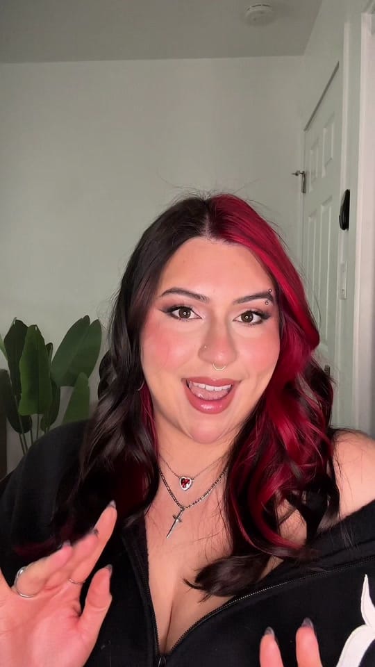 Post 8 by Rose |Sapphic Lifestyle+Beauty on TikTok (video)