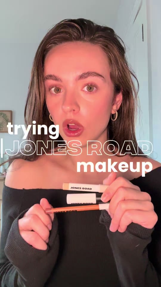 Post 3 by Violet Harper🪽 on TikTok (video)
