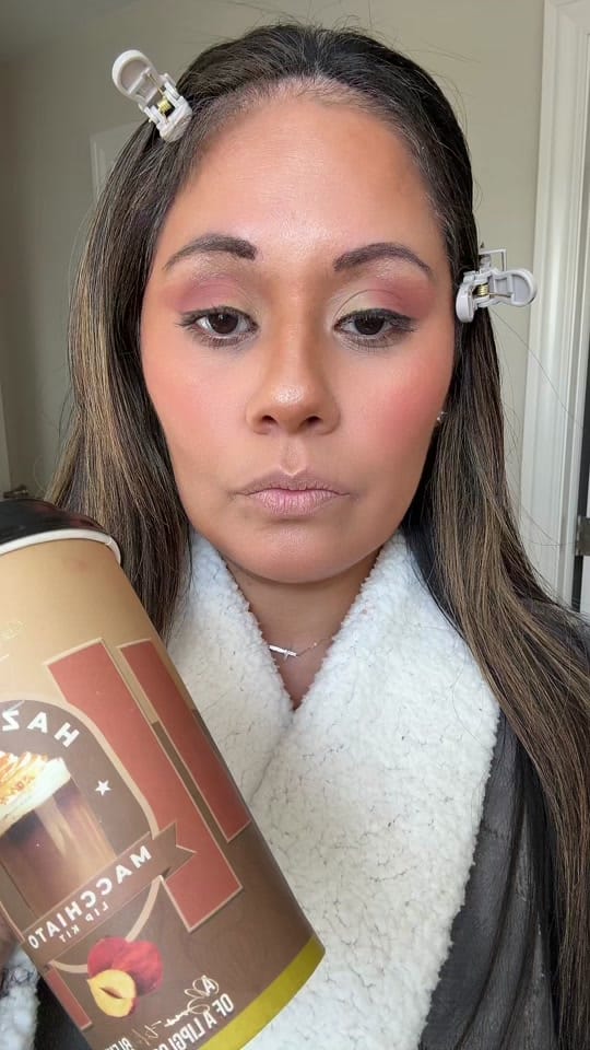 Post 6 by Diana Rodrig on TikTok (video)
