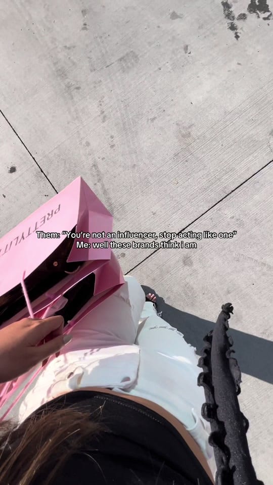 Post 10 by Bella on TikTok (video)