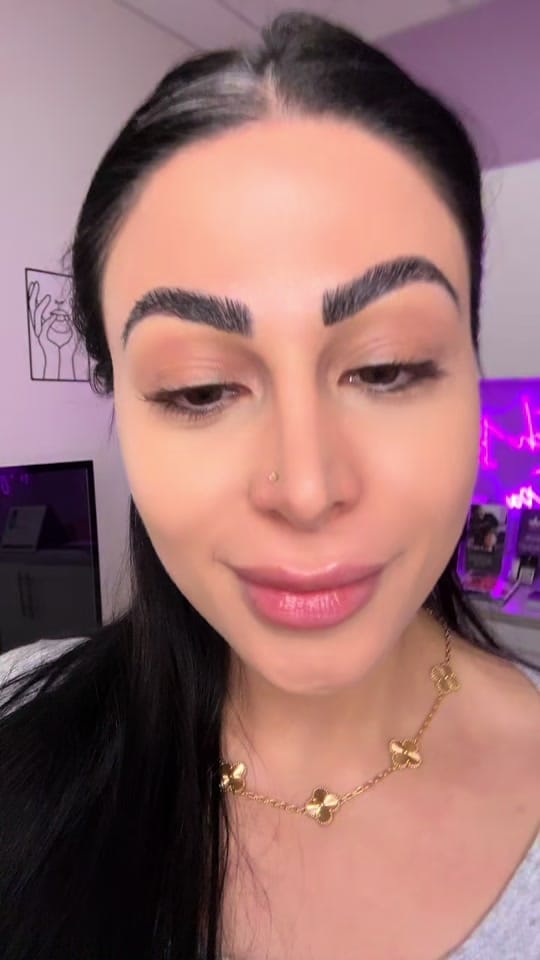 Post 5 by Nona R. on TikTok (video)