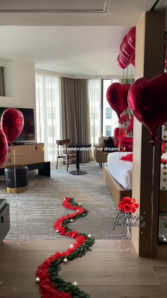Post 8 by HTX Hotel Room Decorator on TikTok (video)