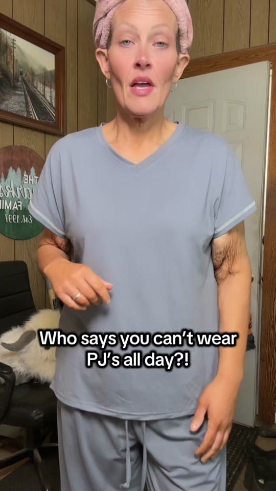 Post 2 by Heavy Duty Heifer on TikTok (video)