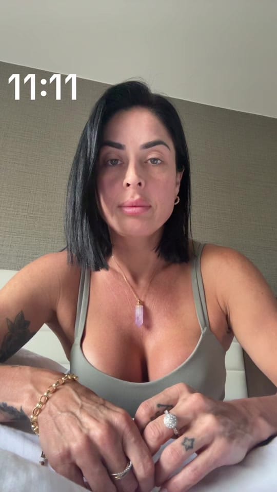 Post 4 by Tatty Sampaio on TikTok (video)
