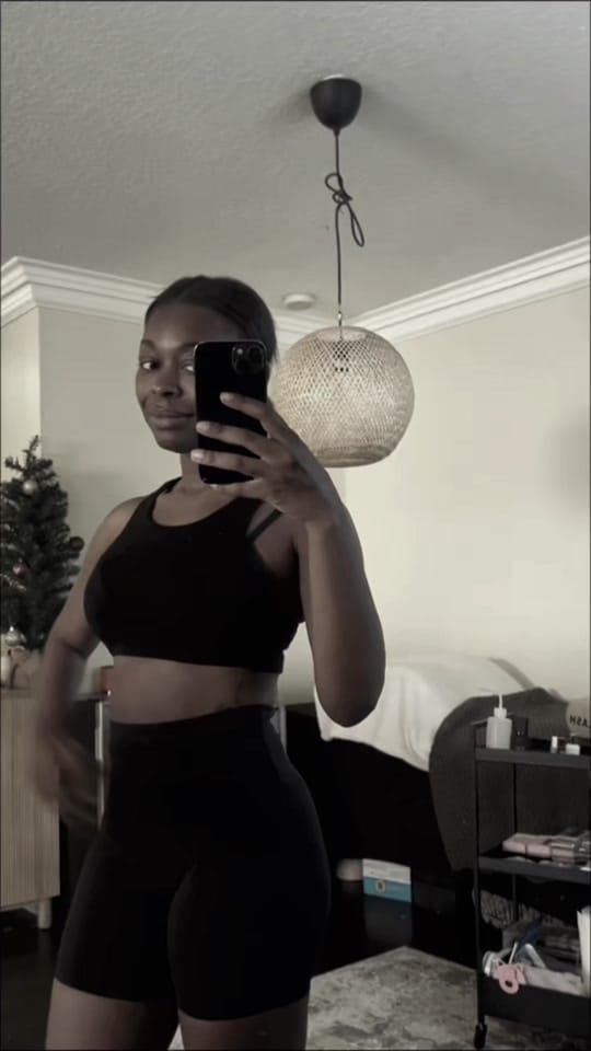 Post 5 by Joey Emy 🩰 🫧 on TikTok (video)