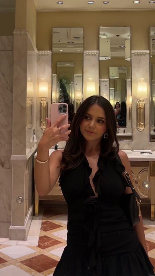 Post 4 by hristiana on TikTok (video)