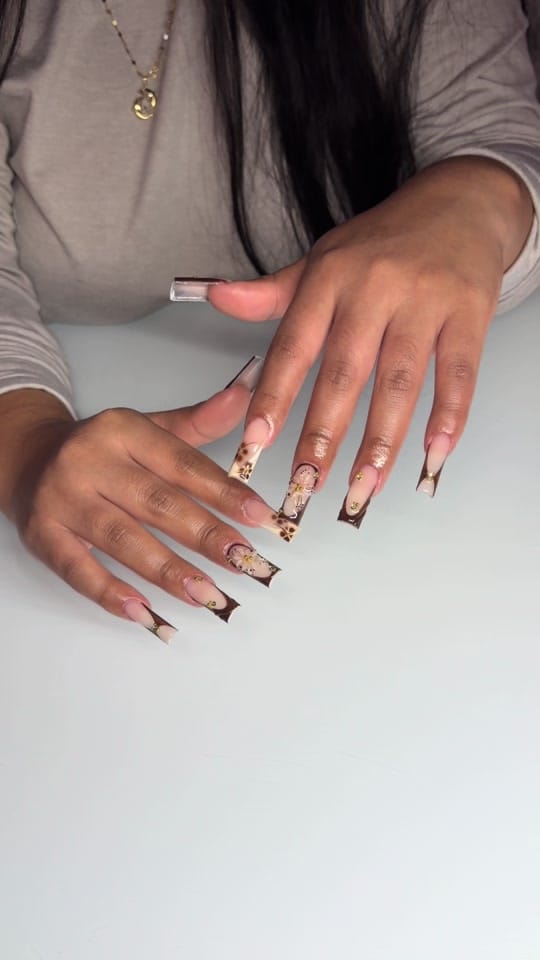 Post 7 by Melanie on TikTok (video)