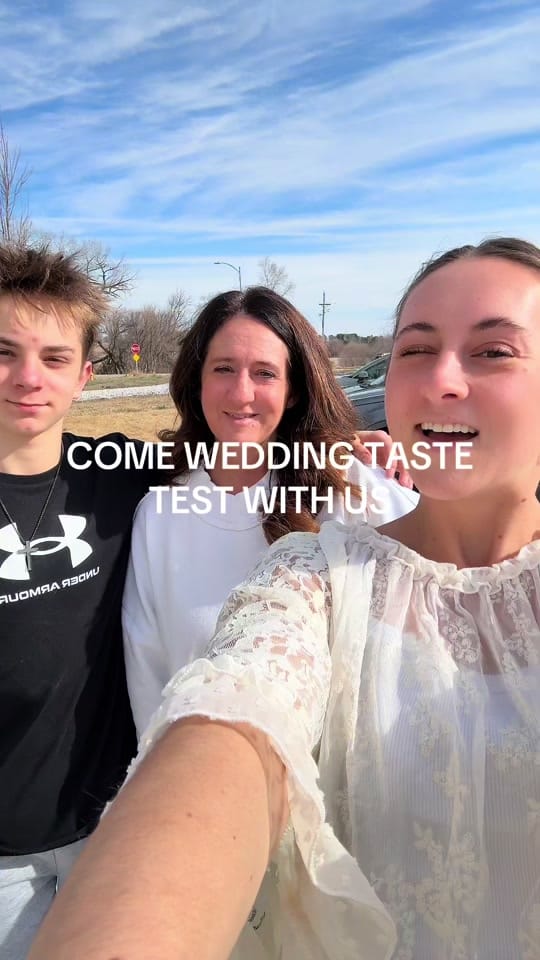 Post 2 by Elise NE & TRAVEL PHOTOGRAPHER on TikTok (video)