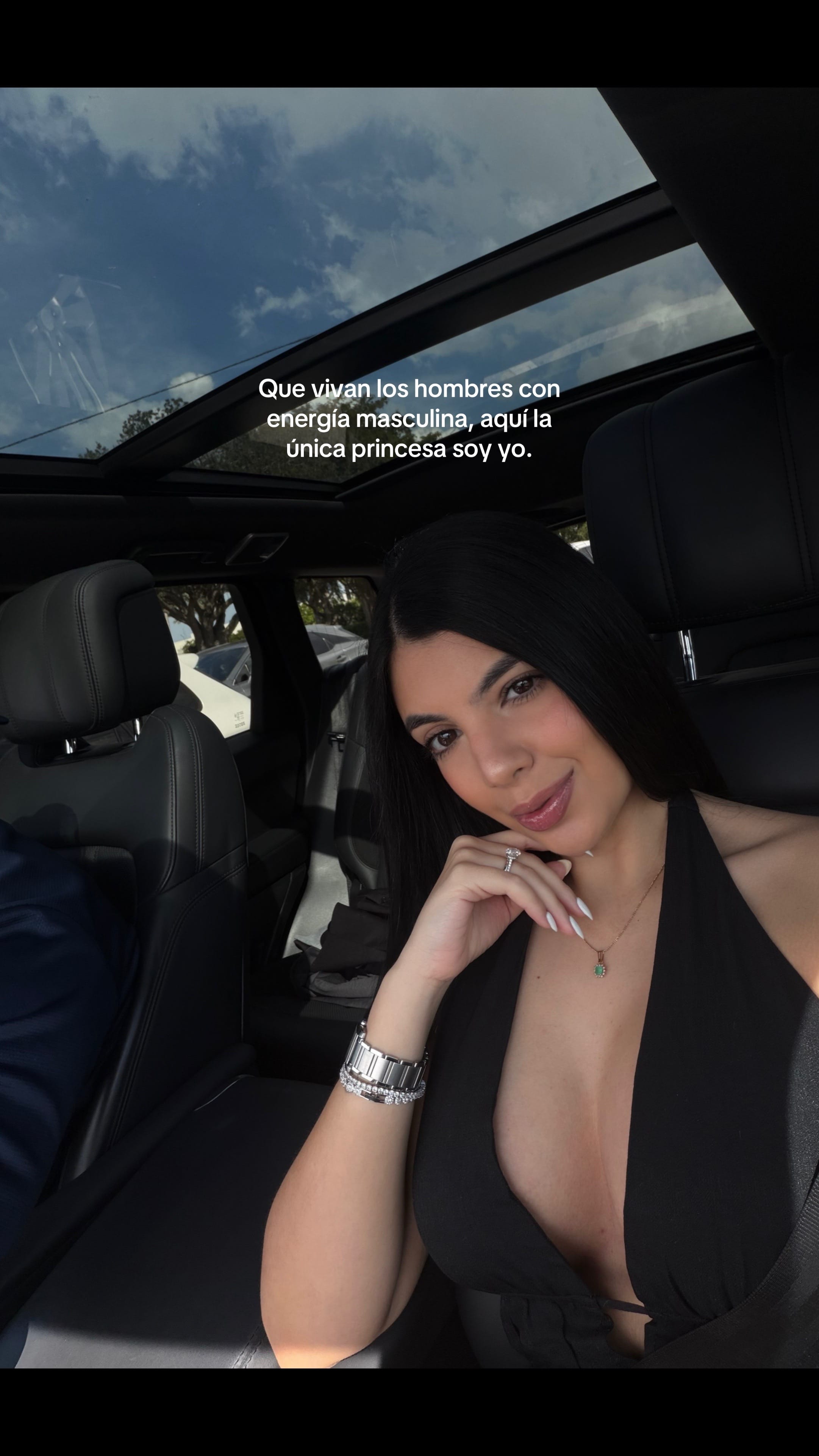 Post 2 by Alejandra Mejia Piantini on TikTok (video)