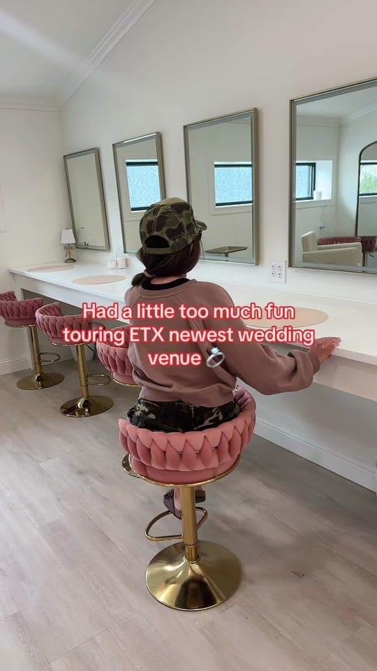 Post 5 by Lacey Nicole Photography on TikTok (video)