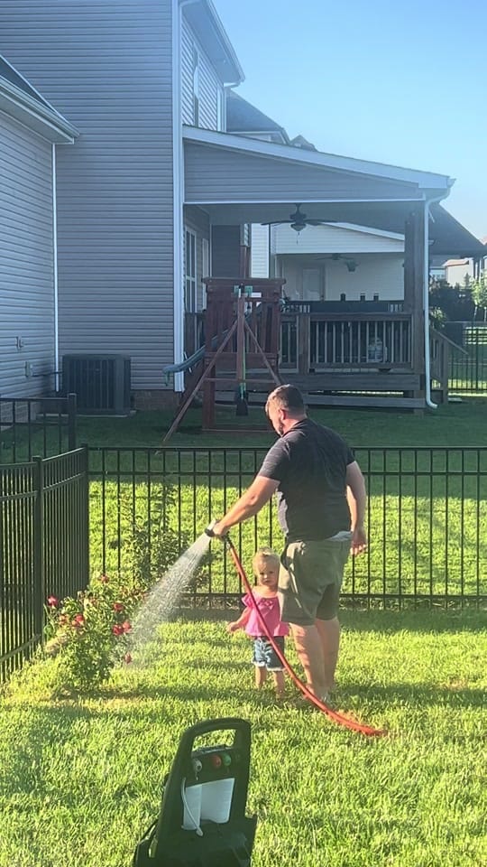 Post 9 by Rach | Mom of 4 | Weddings 📸 on TikTok (video)