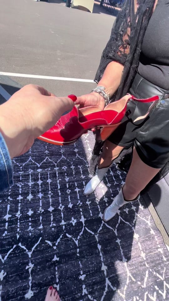 Post 8 by Ashley Louise Jackson on TikTok (video)