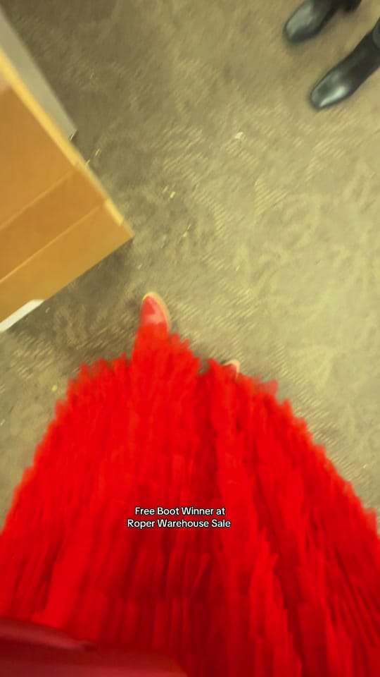 Post 1 by Ashley Louise Jackson on TikTok (video)