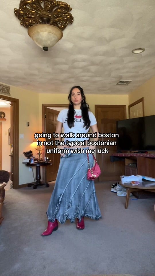 Post 10 by nicole <3 on TikTok (video)