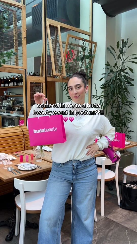 Post 9 by nicole <3 on TikTok (video)