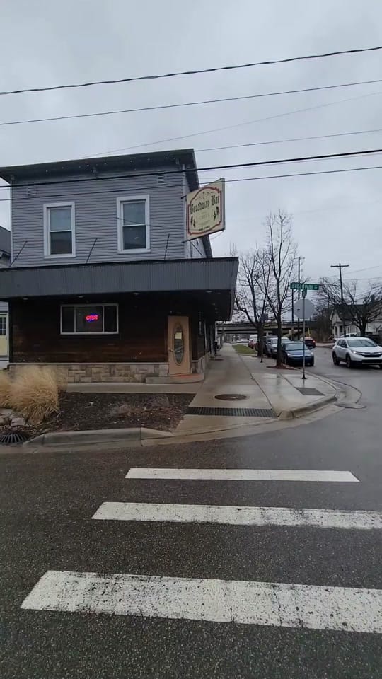 Post 4 by Cassondra Wanders on TikTok (video)