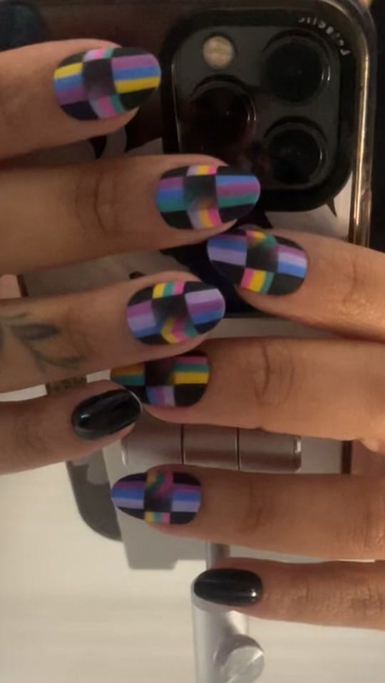 Post 2 by Fauxja Cat on TikTok (video)