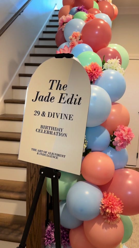 Post 10 by Jade on TikTok (video)