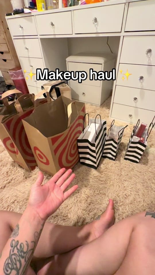 Post 4 by makeupwithmariii93 on TikTok (video)
