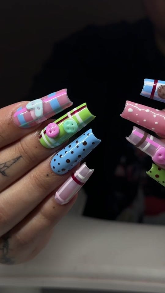 Post 6 by Dani | Nail Artist on TikTok (video)