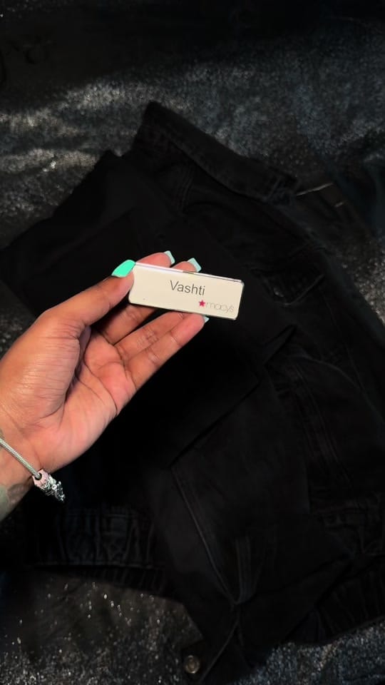 Post 10 by Vashti on TikTok (video)