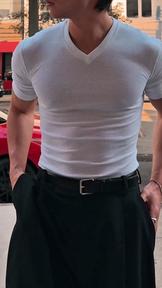 Post 9 by John Lee on TikTok (video)